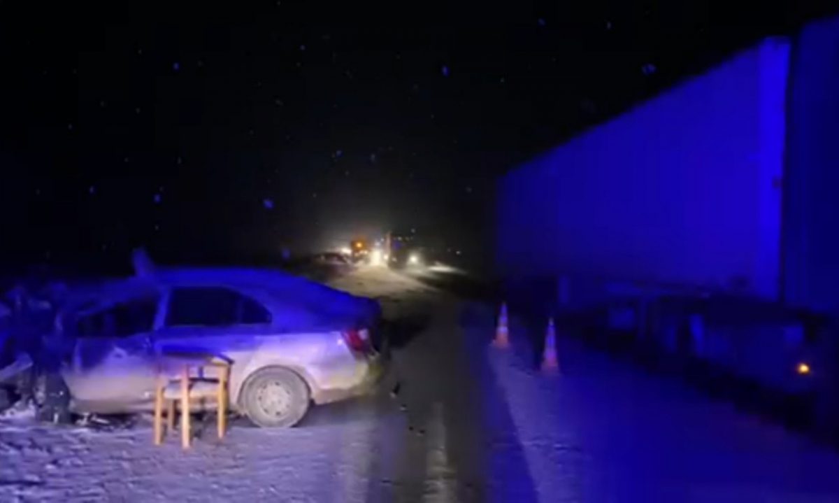 Водитель иномарки пострадал при столкновении со снегоуборочной машиной в Лысковском районе