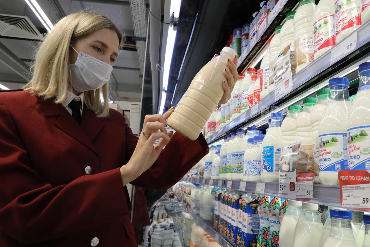 Почти 8 тысяч кг некачественной молочной продукции изъяли сотрудники Роспотребнадзора