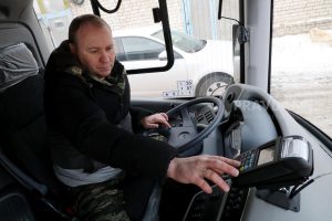 Три тысячи рублей готовы заплатить в НПАТ за устроенного на работу друга