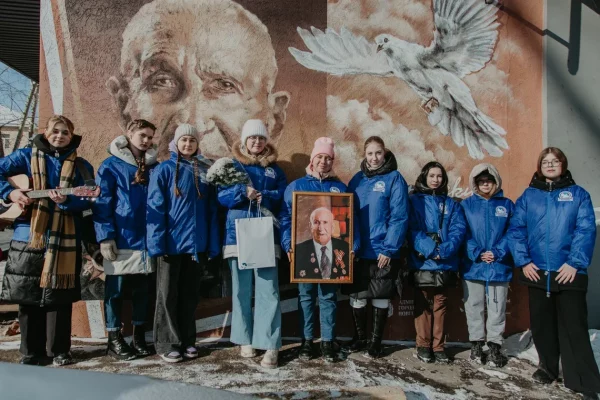 Волонтеры Победы поздравили 285 ветеранов Великой Отечественной войны с Днем защитника Отечества