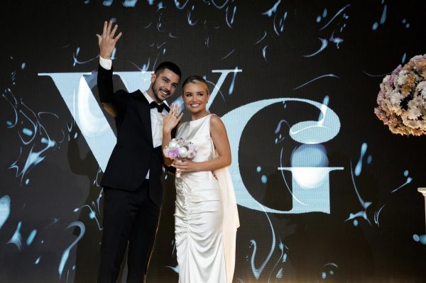 Петербург становится центром свадебного туризма России