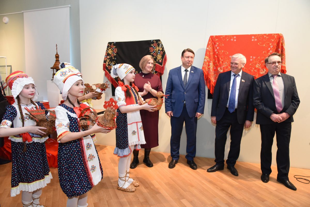 Выставка мастеров народных промыслов и ремесел открылась в Нижегородском художественном музее