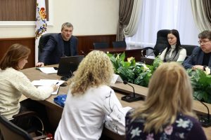 Иван Носков встретился с родителями воспитанников городских школ искусств