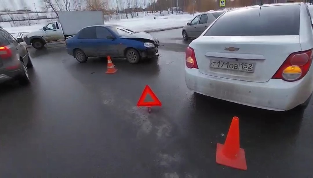 Один человек пострадал в массовом ДТП с пьяным водителем в Нижнем Новгороде