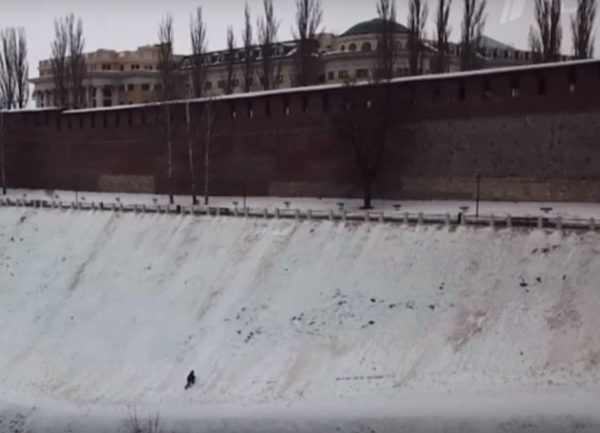 Телеведущий Первого канала перепутал Нижегородский кремль с Новгородским