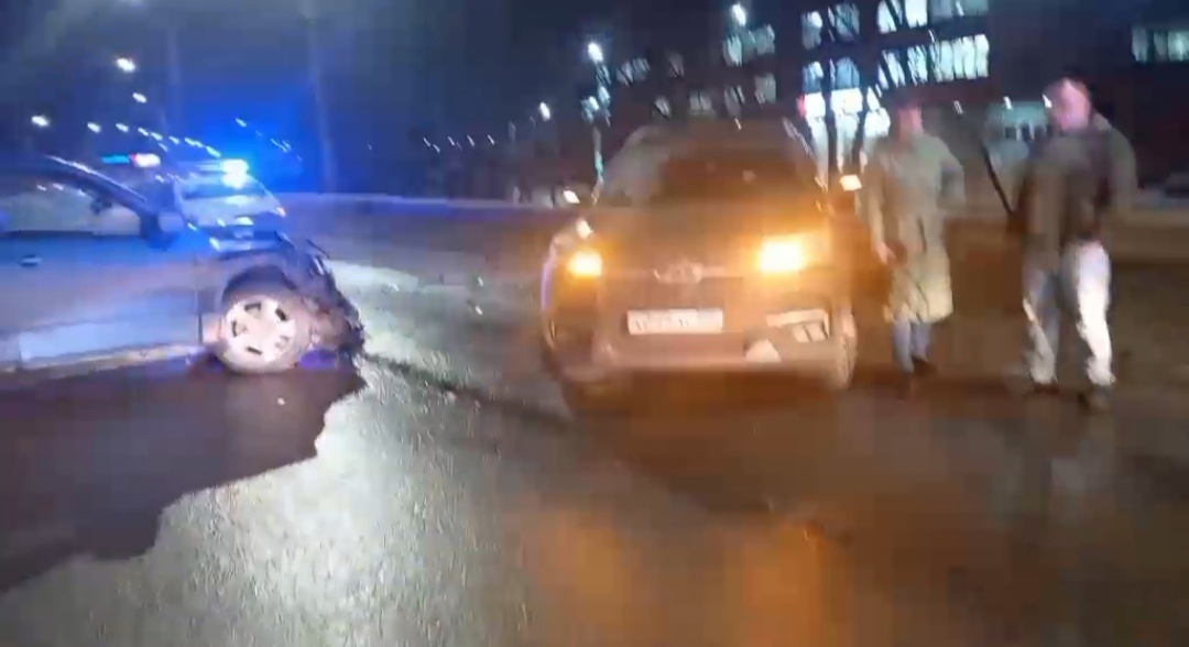 Пассажир иномарки пострадал в ДТП с пьяным водителем в деревне Ольгино