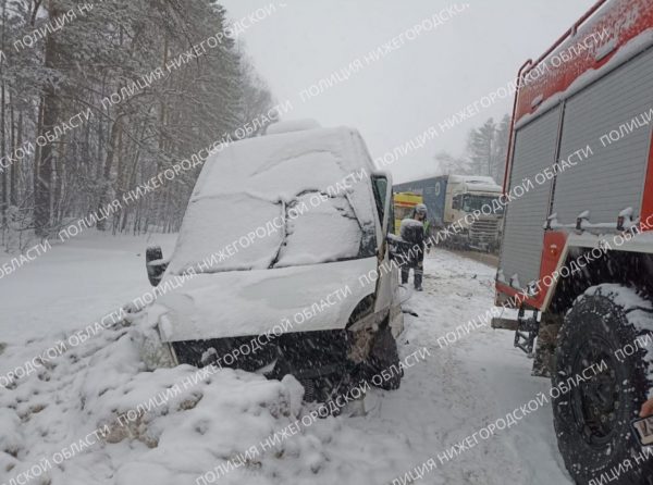 Следователи СК устанавливают обстоятельства ДТП с тремя пострадавшими в Кстовском районе