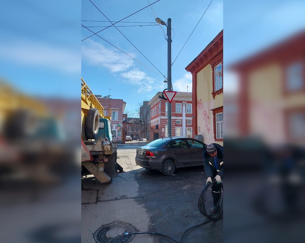 Оборванные провода демонтировали в Обозном переулке в Нижнем Новгороде