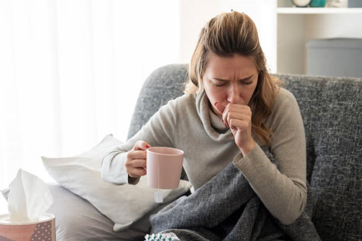 Врач-пульмонолог рассказала, почему нужно лечить кашель