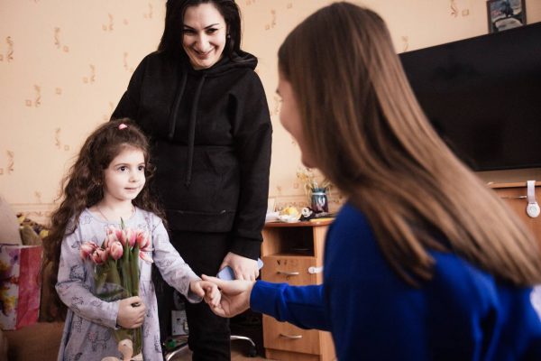 12 бригад Волонтеров Победы поздравляют с 8 Марта жен и матерей мобилизованных нижегородцев