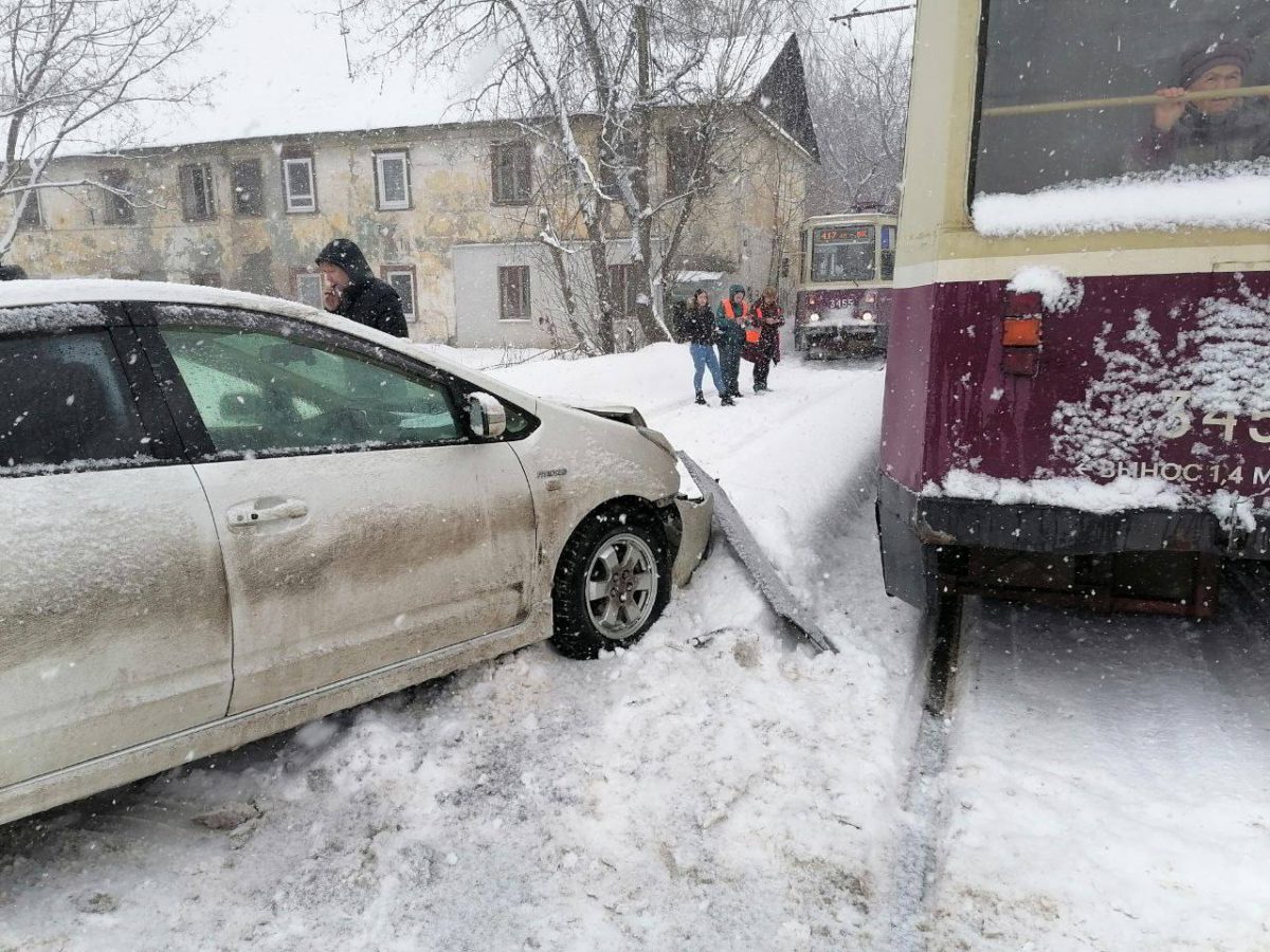 Движение трамваев временно приостановлено на улице Днепропетровской