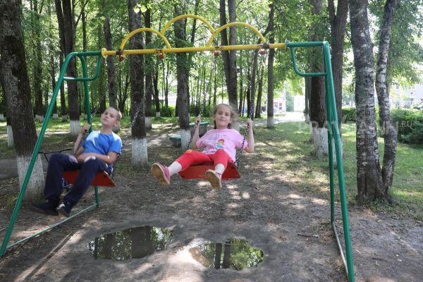 Дети отдыхают — родители волнуются: как избежать травм в летние каникулы