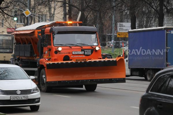 Депутаты указали дорожникам на необходимость более качественной уборки дорог и тротуаров