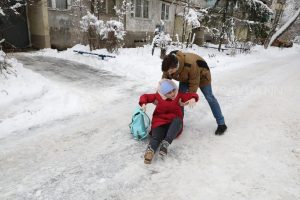 44 нижегородца пострадали из-за гололедицы за прошедшую неделю