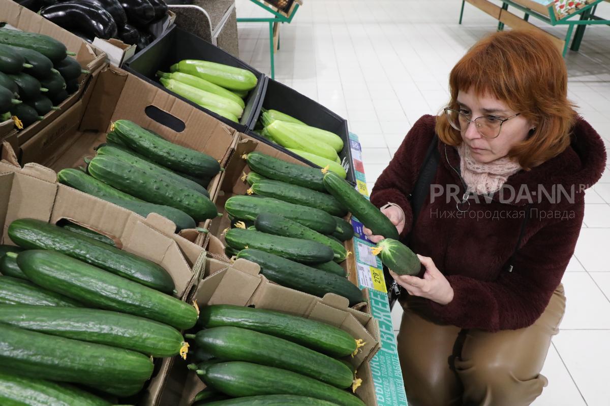 Огурцы превратились в роскошь: ждать ли нижегородцам снижения цен на овощи?