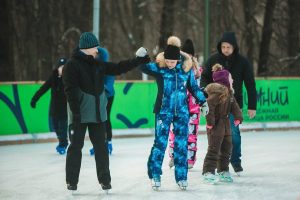 Женщины смогут бесплатно покататься на коньках в парке «Швейцария» 8&nbsp;Марта