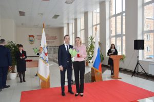 Давид Мелик-Гусейнов вручил награды нижегородским медикам в преддверии празднования Международного женского дня