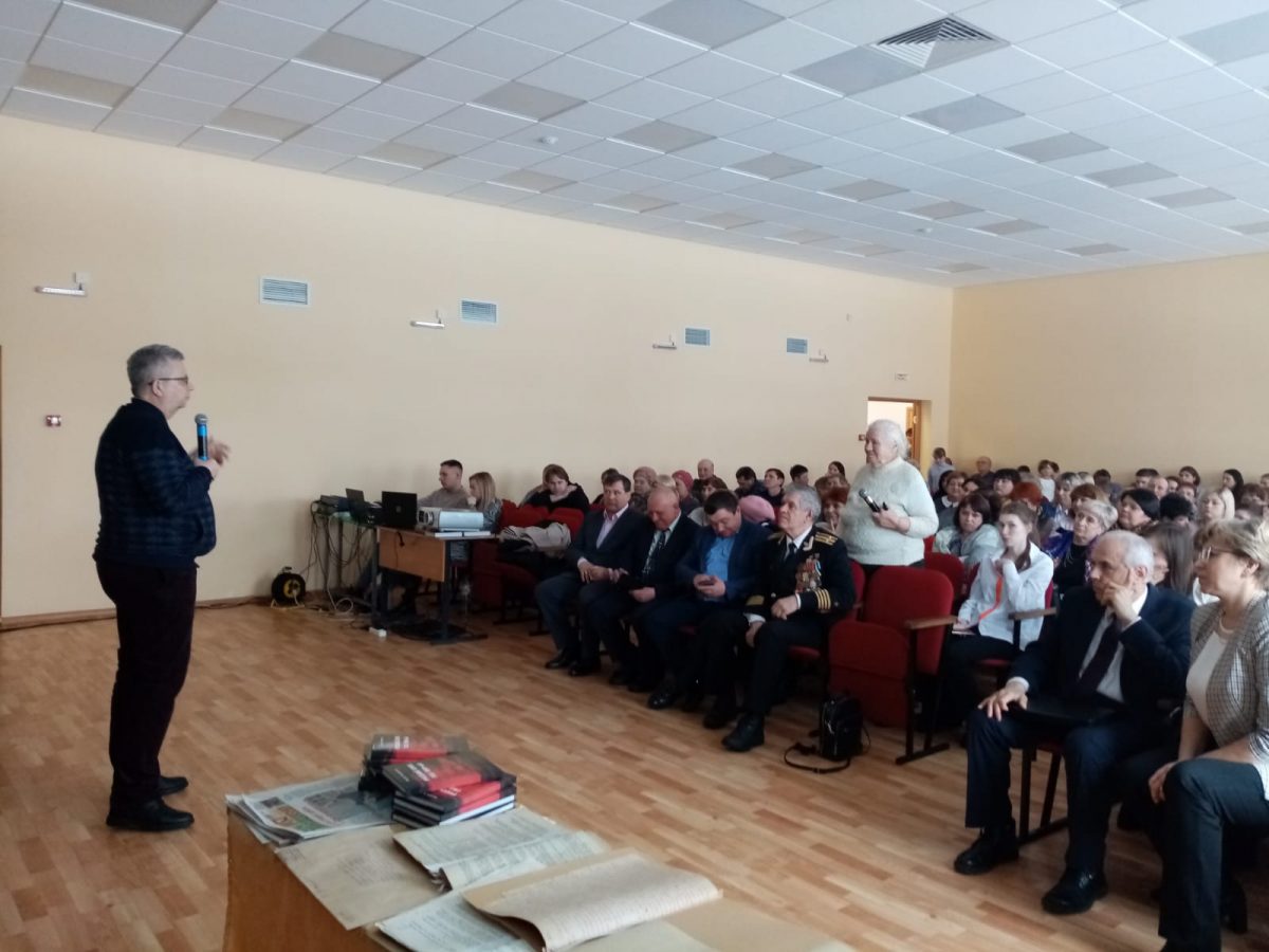 В селе Курмыш состоялась презентация книги нижегородского историка и журналиста Вадима Андрюхина