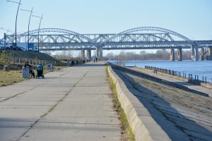 Зону отдыха для детей и взрослых оборудуют на Волжской набережной в рамках благоустройства