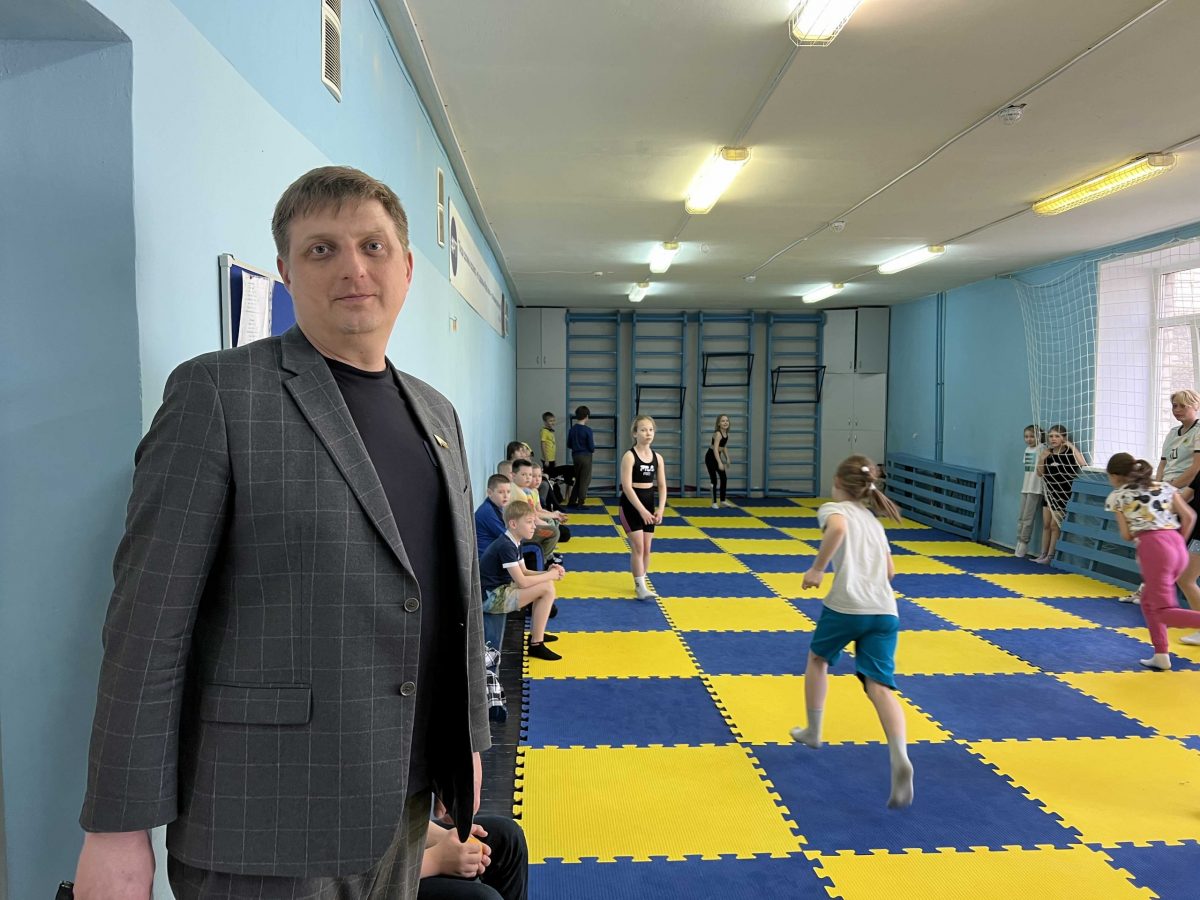Этот спортзал в школе 24 был переоборудован при помощи Алексея Кожухова