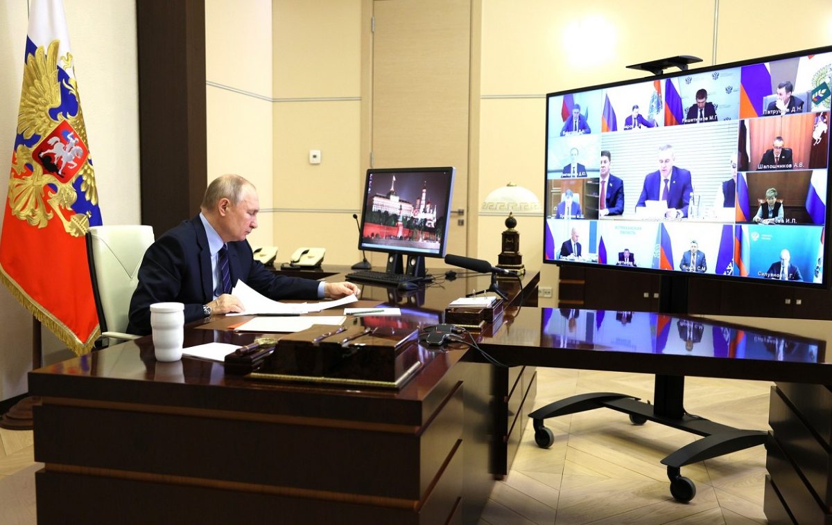 Владимир Путин призвал усилить диалог с гражданами на муниципальном уровне, используя опыт ЦУР