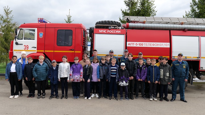 День открытых дверей в пожарной части провело для детей АО «Транснефть-Верхняя Волга»