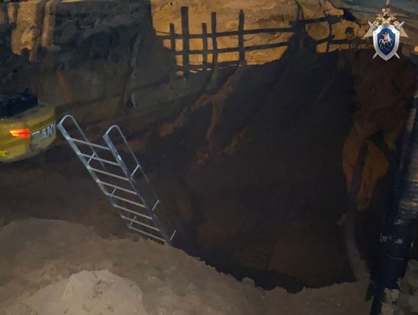 Уголовное дело возбудили из-за гибели рабочего, которого засыпало землей в котловане в Кстово