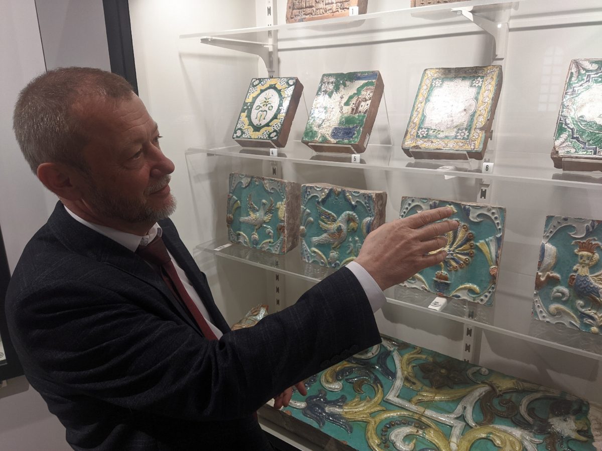 Выставка «Керамика. От горшка до шедевра» открылась в Дмитриевской башне Нижегородского кремля