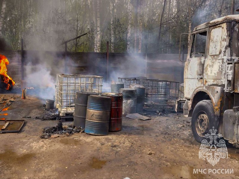 Три бензовоза загорелись на стоянке в промзоне в Кстовском районе