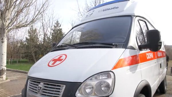 Автомобиль скорой помощи из Нижнего Новгорода передали бойцам в ДНР
