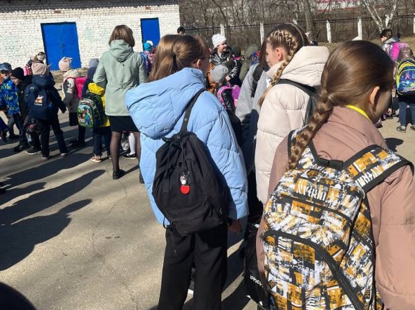 Лицей №40 эвакуировали в Нижнем Новгороде в понедельник утром