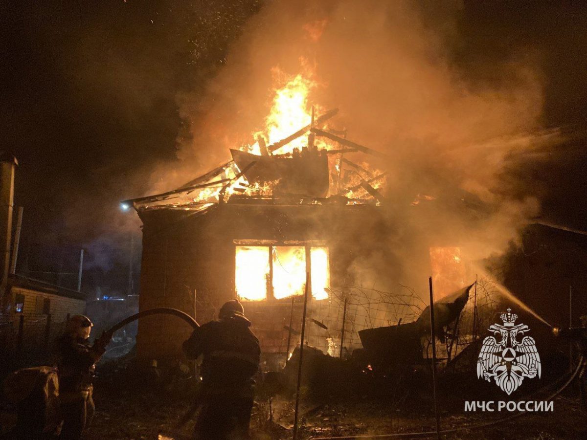 2 человека погибли при крупном пожаре в Кстове