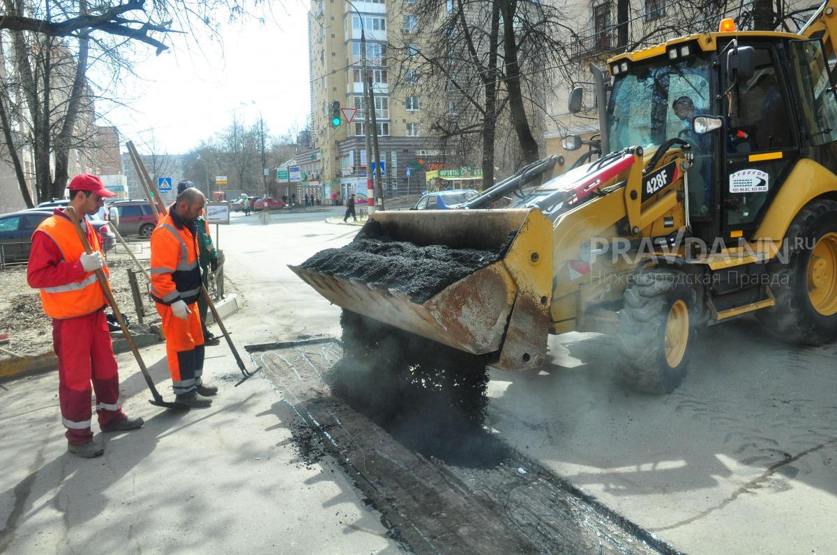 Карточный ремонт дорог начался на улицах Звездинка, Ашхабадская и Композитора Касьянова
