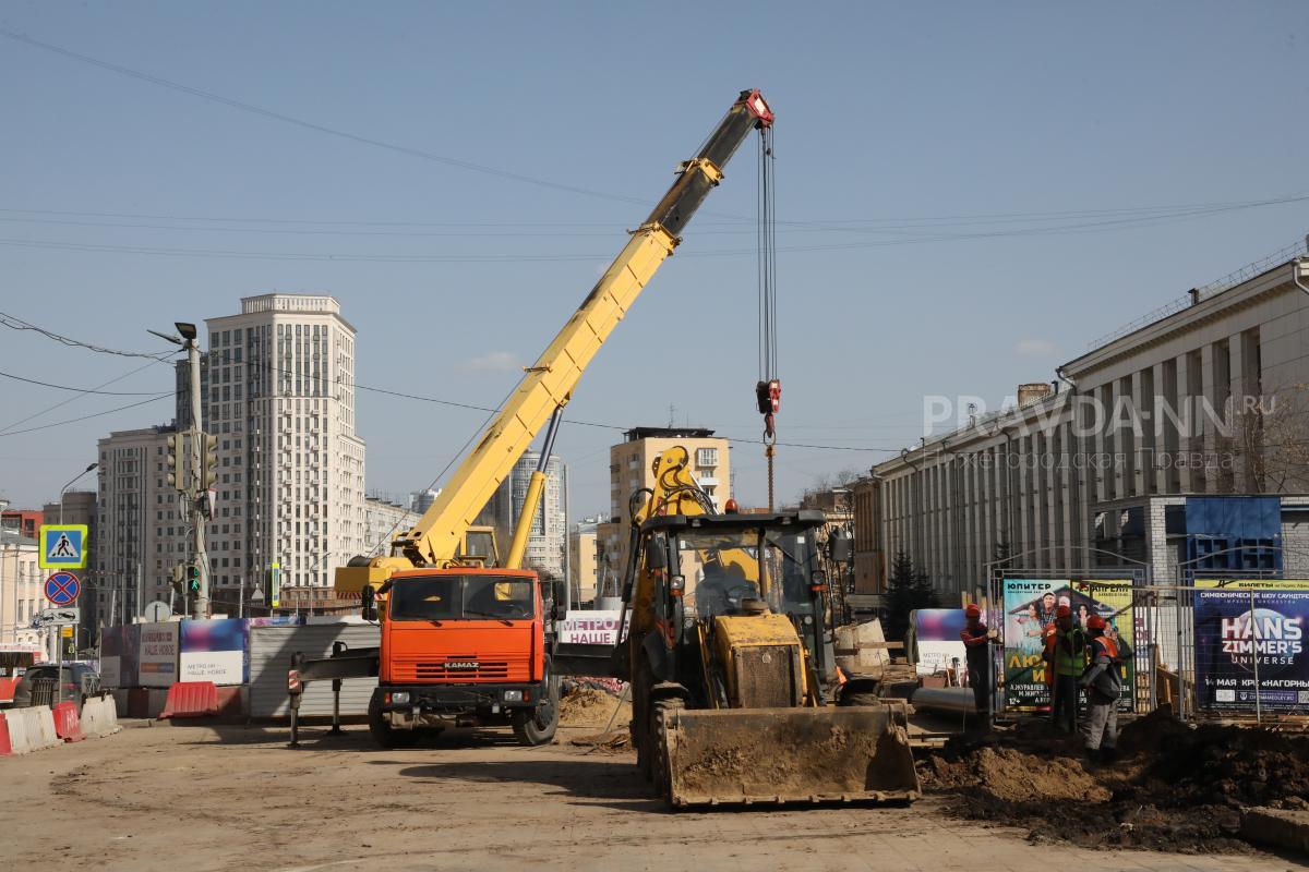 Ограничение движения на улице Ошарской около ТЮЗа продлится до 25 апреля