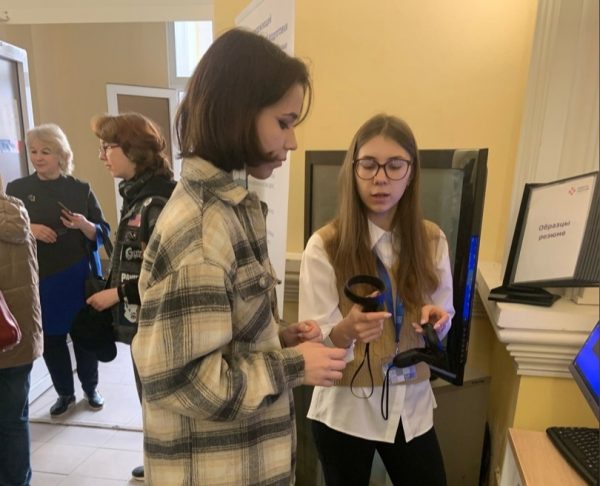 Вакансии, VR- технологии и «плюшки»: нижегородцам помогли найти работу мечты на «Ярмарке профессий»