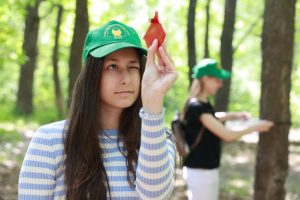 Мастер-класс для воспитанников Эколого-биологического центра прошел в дендропарке им. Ильяшевича