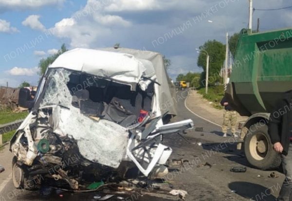Два человека погибли в столкновении грузовиков в Дивеевском районе