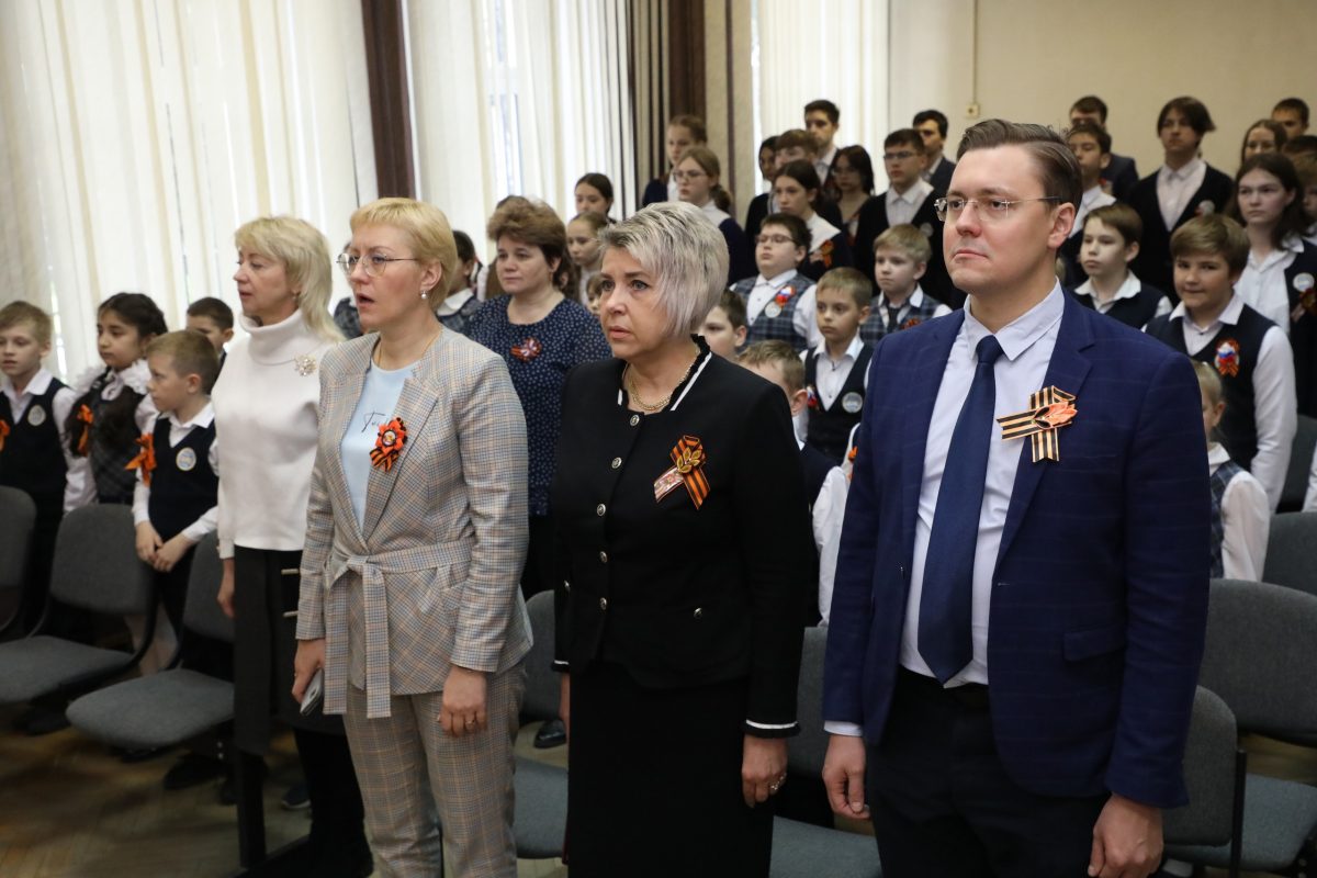 Михаил Иванов рассказал школьникам о своём прадеде, который прошёл три войны и вернулся домой живым, хотя все считали его погибшим