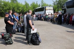 "Для мужчины это первая задача — защищать Родину!"