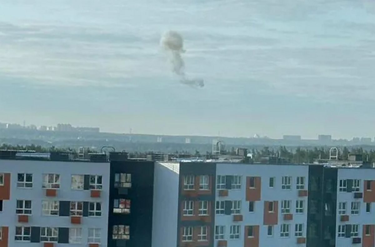 Система ПВО сбила беспилотники на подлете к Москве: что известно об атаке дронов