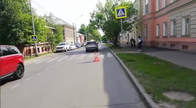 Водитель иномарки сбил подростка на пешеходном переходе в центре Нижнего Новгорода