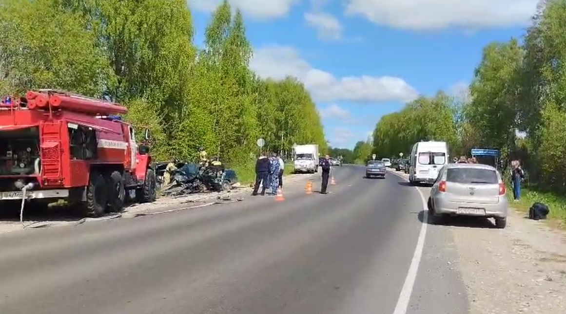 Два человека погибли в аварии в Краснобаковском районе