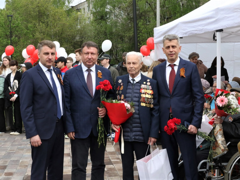 Депутаты Гордумы приняли участие в праздничных мероприятиях, посвященных Дню Победы
