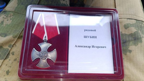 Погибшему соратнику Прилепина Александру Шубину присвоили Орден Мужества