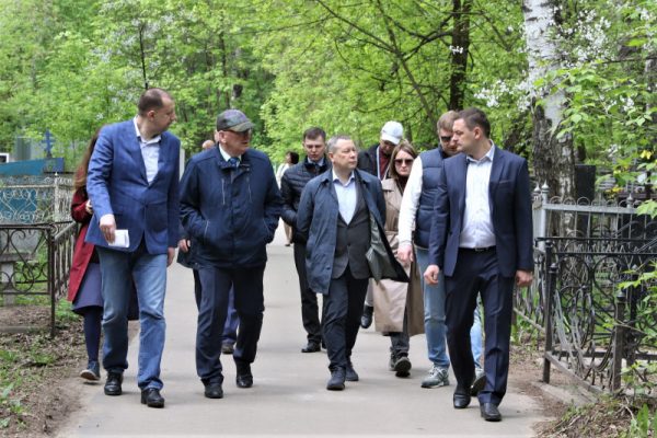 Депутаты Гордумы оценили благоустройство и содержание кладбищ Нижнего Новгорода