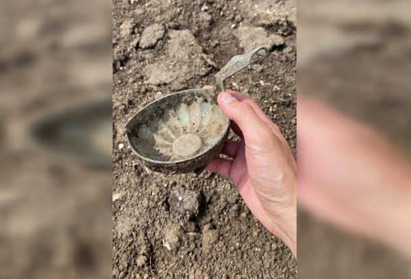 Старинную реликвию обнаружили во время раскопок в Арзамасском районе