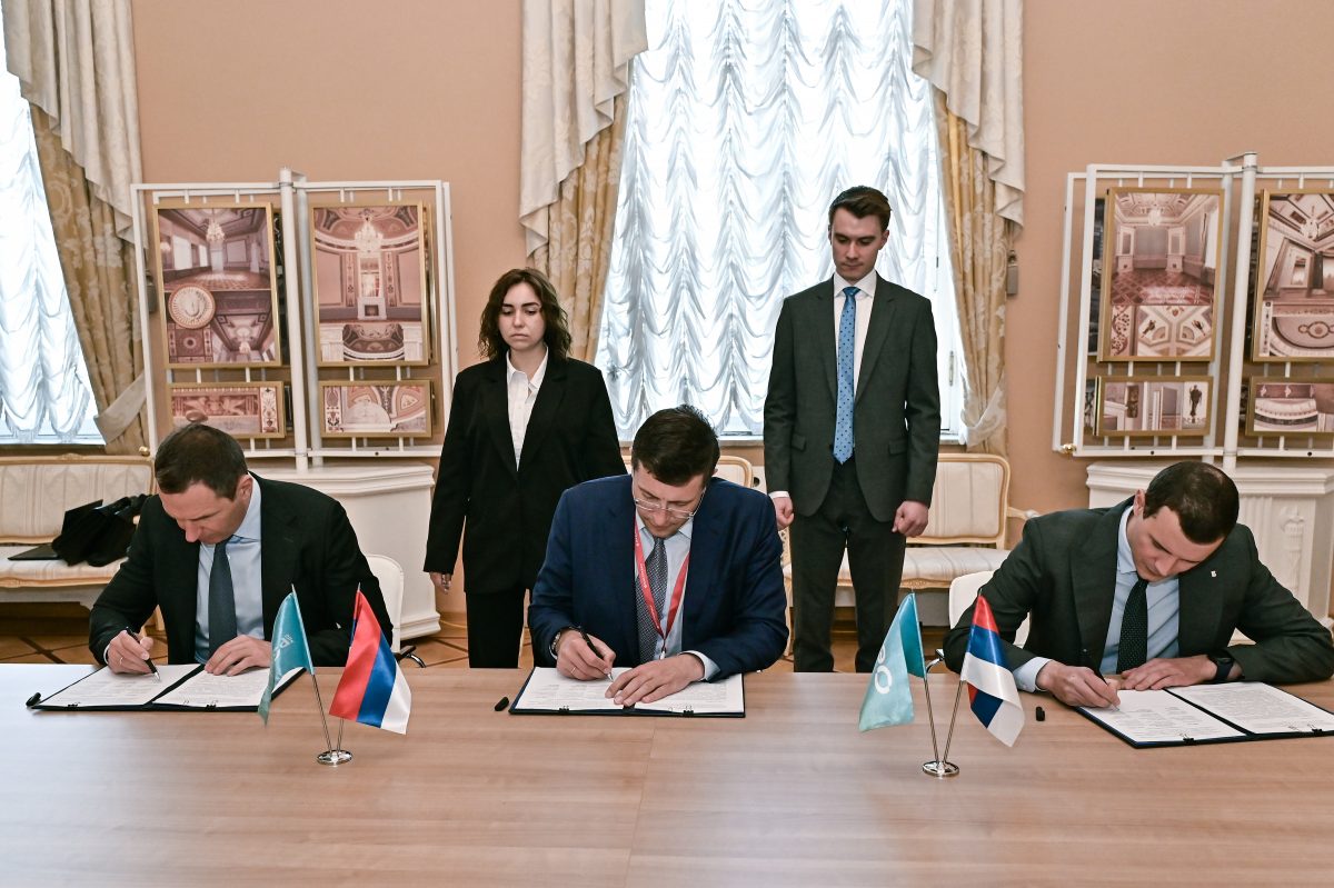 Глеб Никитин подписал соглашение с Российским экологическим оператором и ООО «А.ПРО»