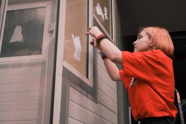 Нижегородские школьники и педагоги присоединились к Всероссийской акции «Окна Победы»