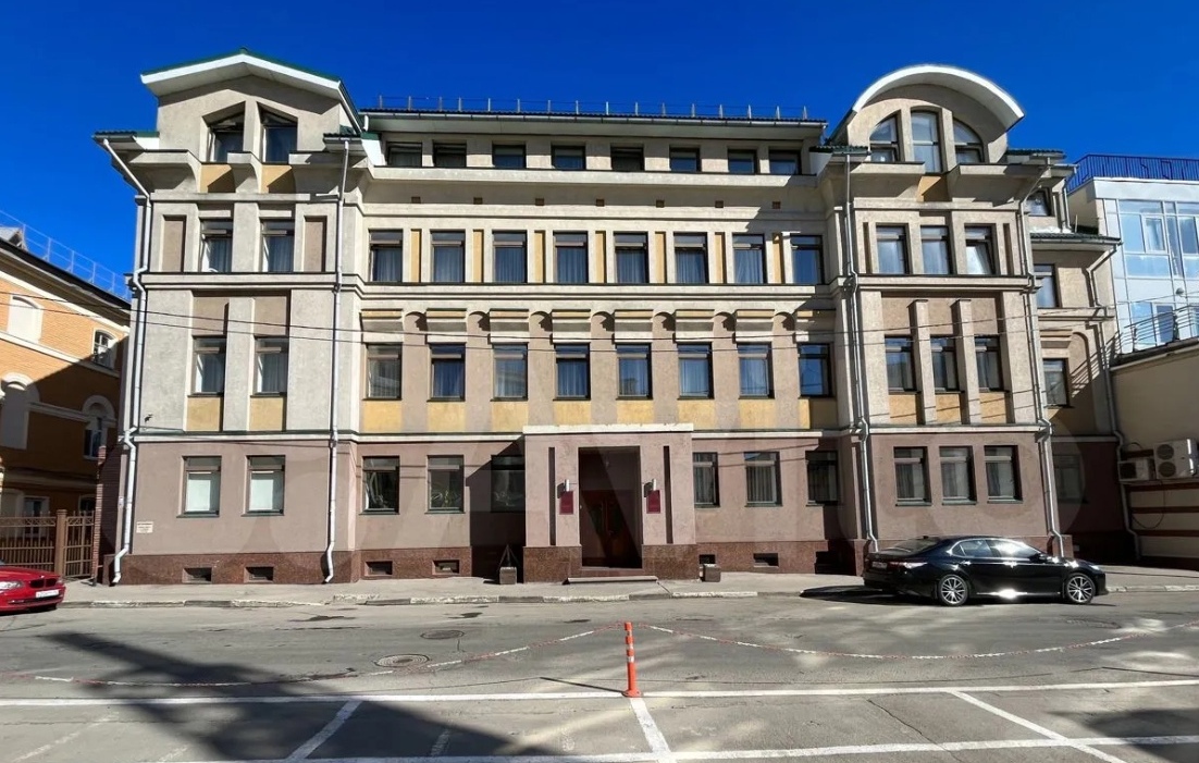 Здание отеля у Нижегородского кремля продается за 200 млн рублей