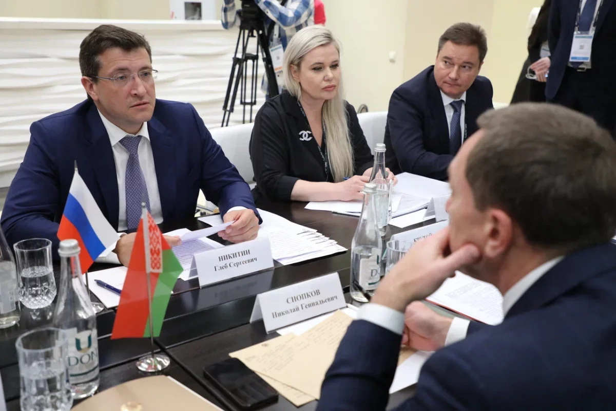 Глеб Никитин провел рабочую встречу с первым заместителем премьер-министра Республики Беларусь Николаем Снопковым